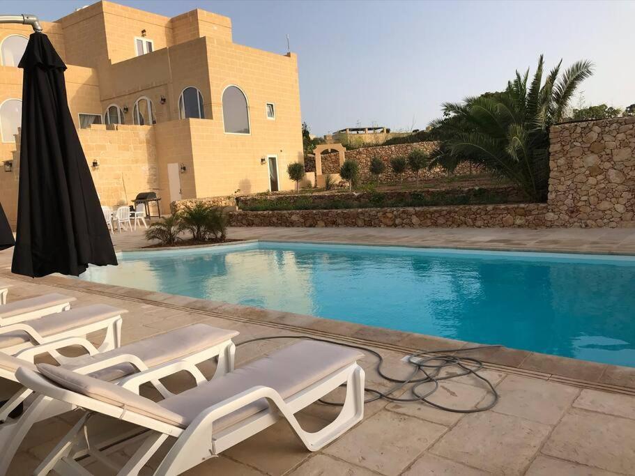 With Large Pool And Garden In Gozo Villa