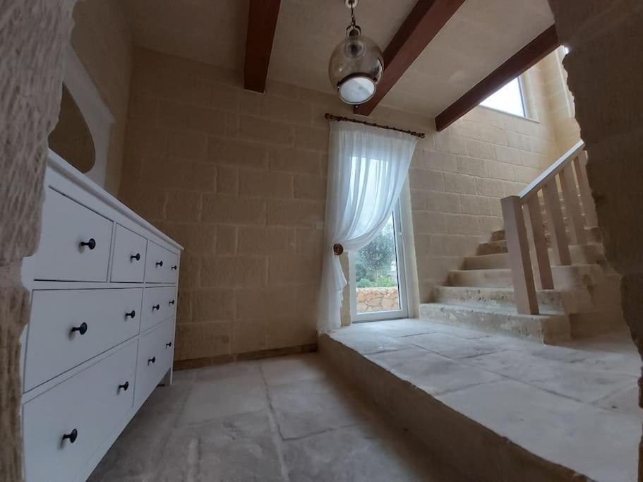 Villa With Large Pool And Garden In Gozo