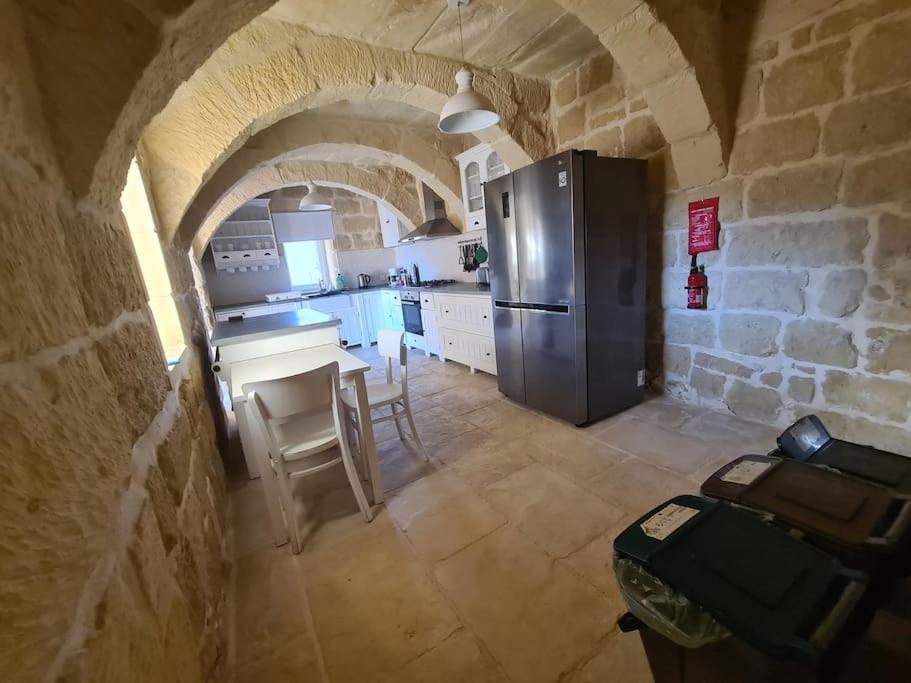 Villa With Large Pool And Garden In Gozo *