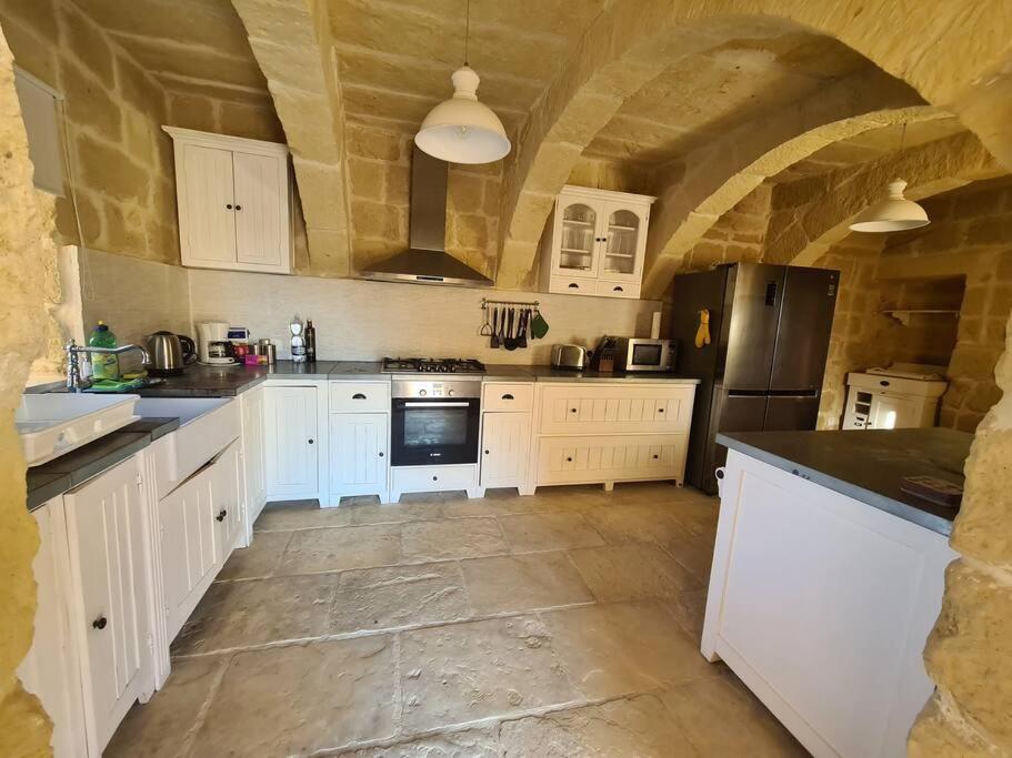 With Large Pool And Garden In Gozo Villa Gharb (Gozo)